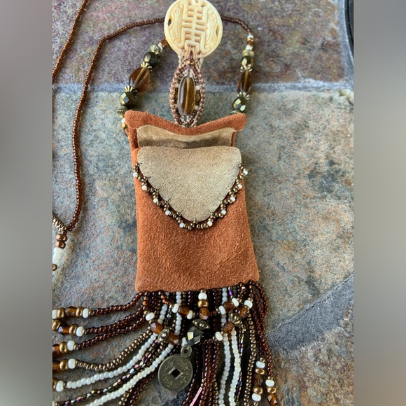 Native American Deerskin Leather Bead & Ivory  Fringed Pouch Bag Necklace - Picture 9 of 13